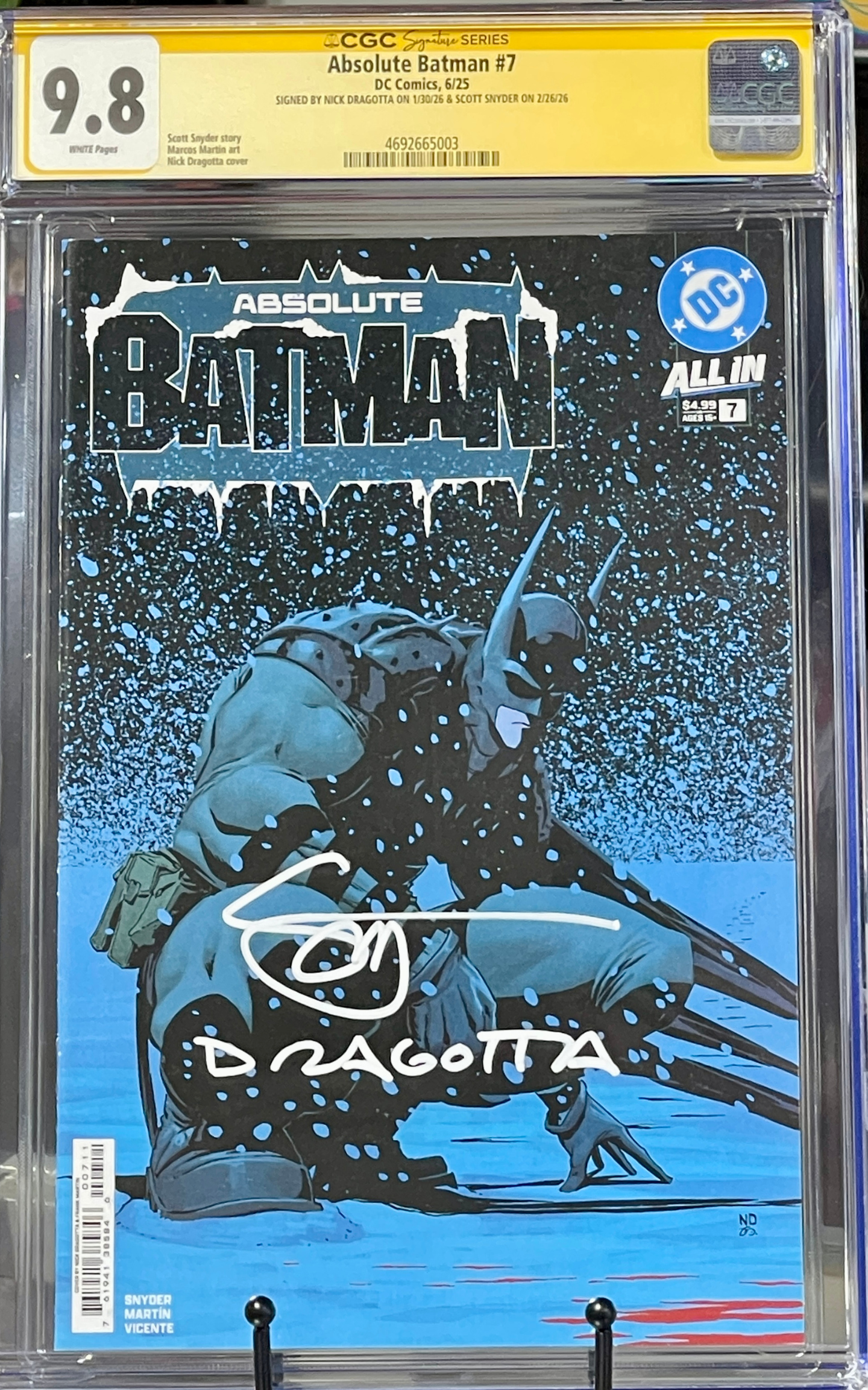 CGC 9.8 Absolute Batman #7 SIGNED by SCOTT SNYDER and NICK DRAGOTTA 1st Print CGC Signature Series