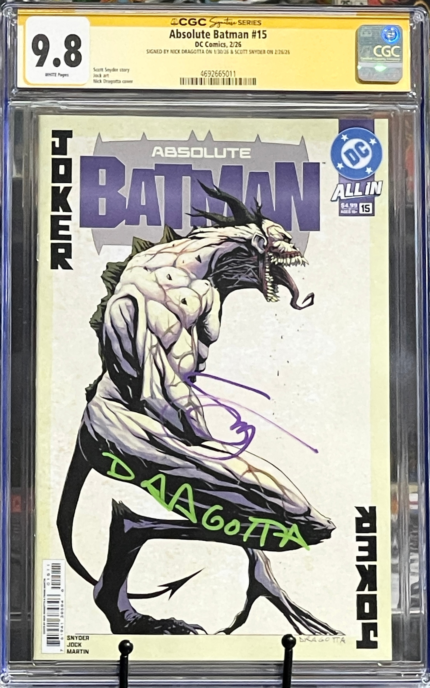CGC 9.8 Absolute Batman #15 SIGNED by SCOTT SNYDER and NICK DRAGOTTA 1st Print CGC Signature Series
