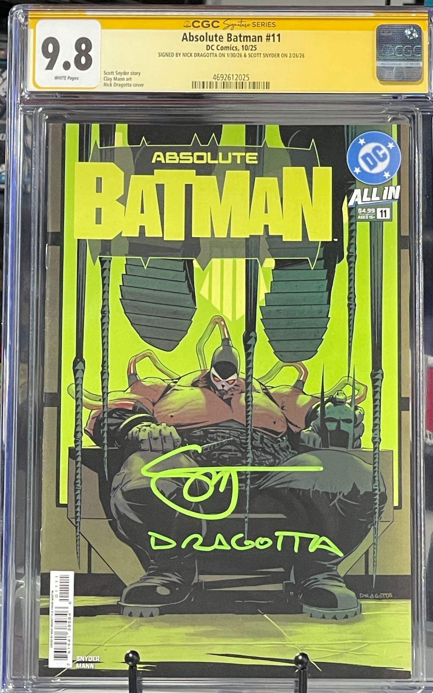 CGC 9.8 Absolute Batman #11 SIGNED by SCOTT SNYDER and NICK DRAGOTTA 1st Print CGC Signature Series