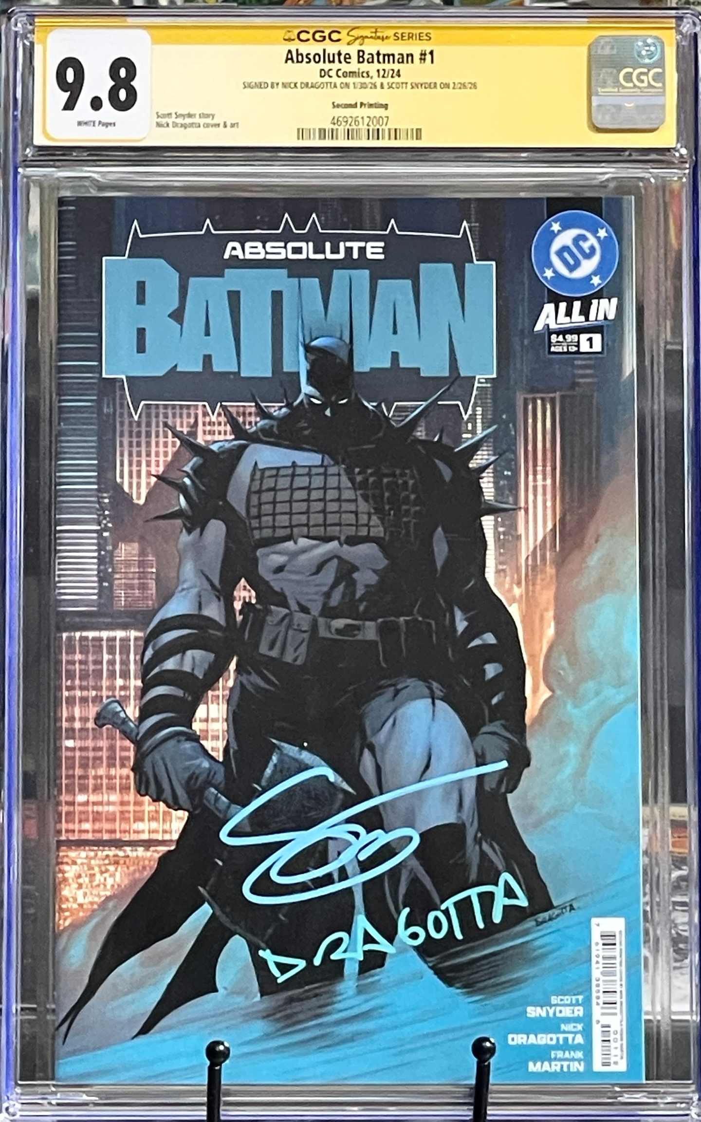 CGC 9.8 Absolute Batman #1 SIGNED by SCOTT SNYDER and NICK DRAGOTTA 2nd Print CGC Signature Series (Copy)
