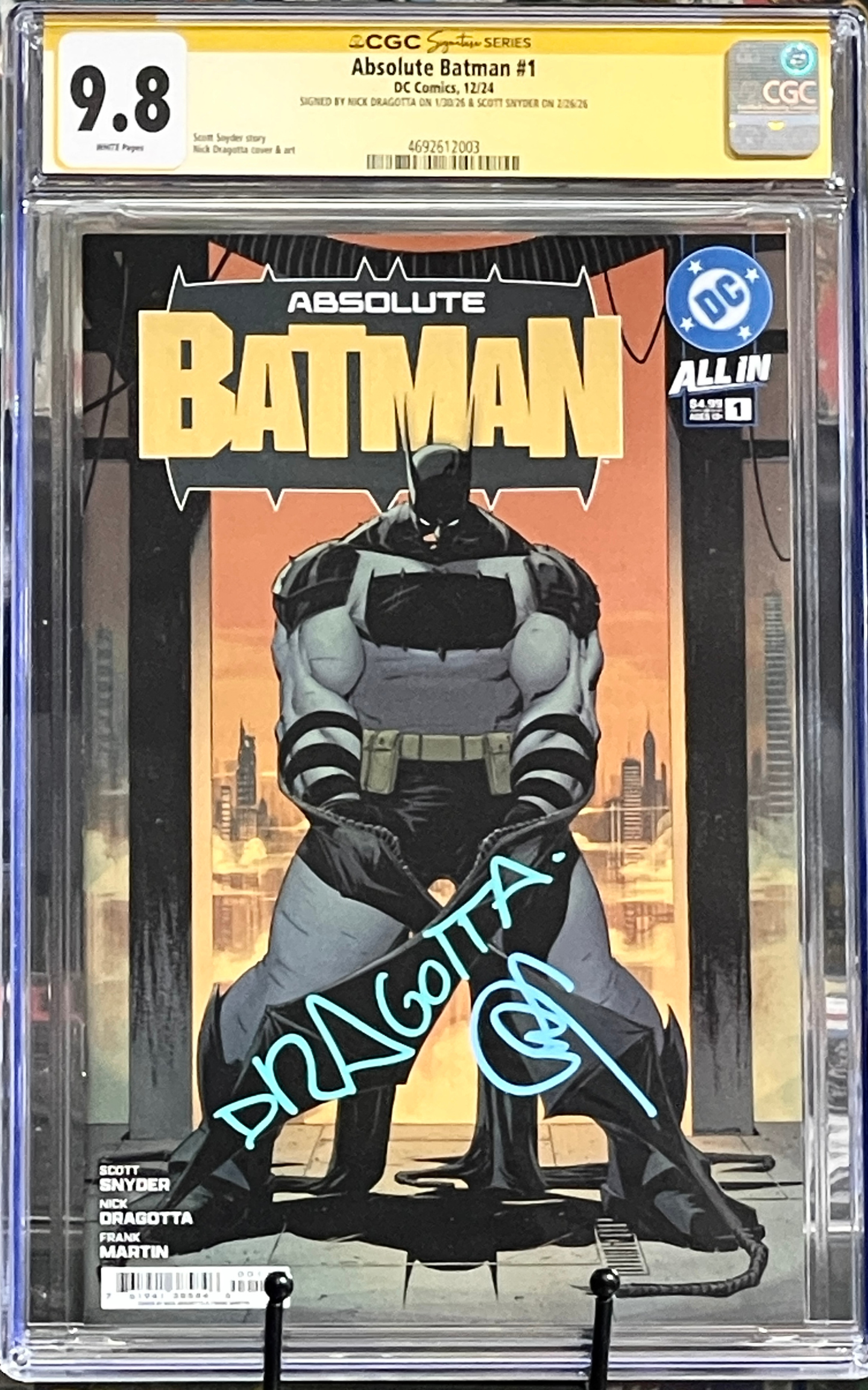 CGC 9.8 Absolute Batman #1 SIGNED by SCOTT SNYDER and NICK DRAGOTTA 1st PRINT CGC Signature Series